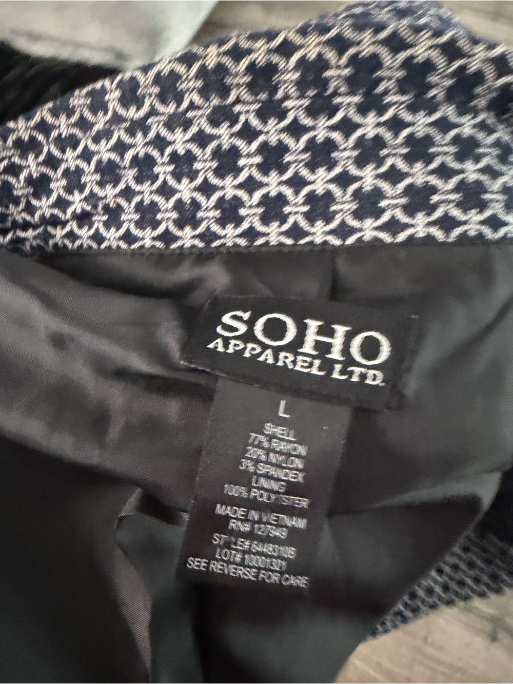 SOHO Apparel Ltd Navy White Geometric One Button Blazer Jacket Women’s Large - Picture 6 of 6